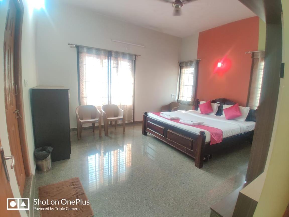 Nandan Home Stay 迈索尔 外观 照片
